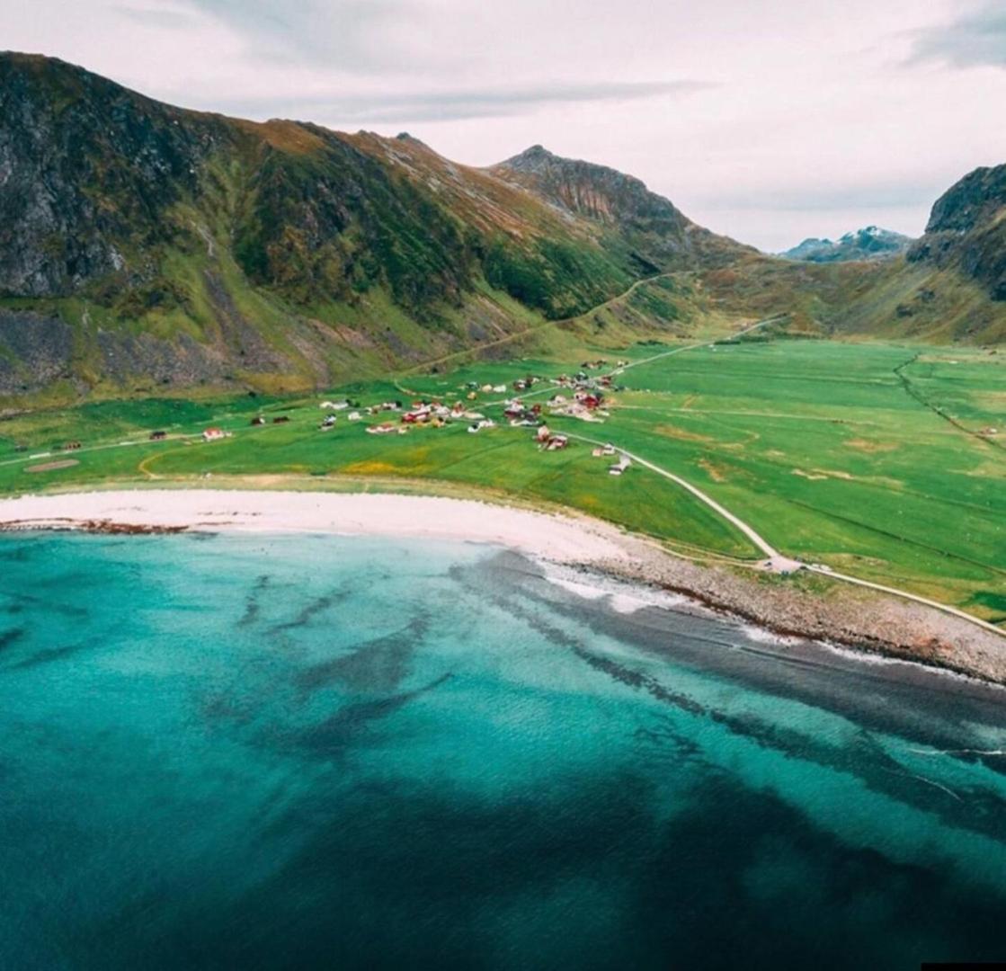 Waterfront Apartment With Panoramic Sea View Henningsvær Zewnętrze zdjęcie