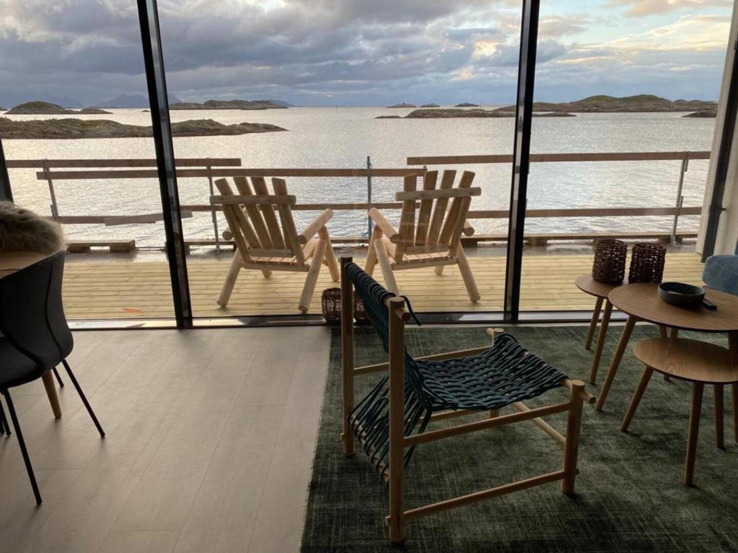 Waterfront Apartment With Panoramic Sea View Henningsvær Zewnętrze zdjęcie