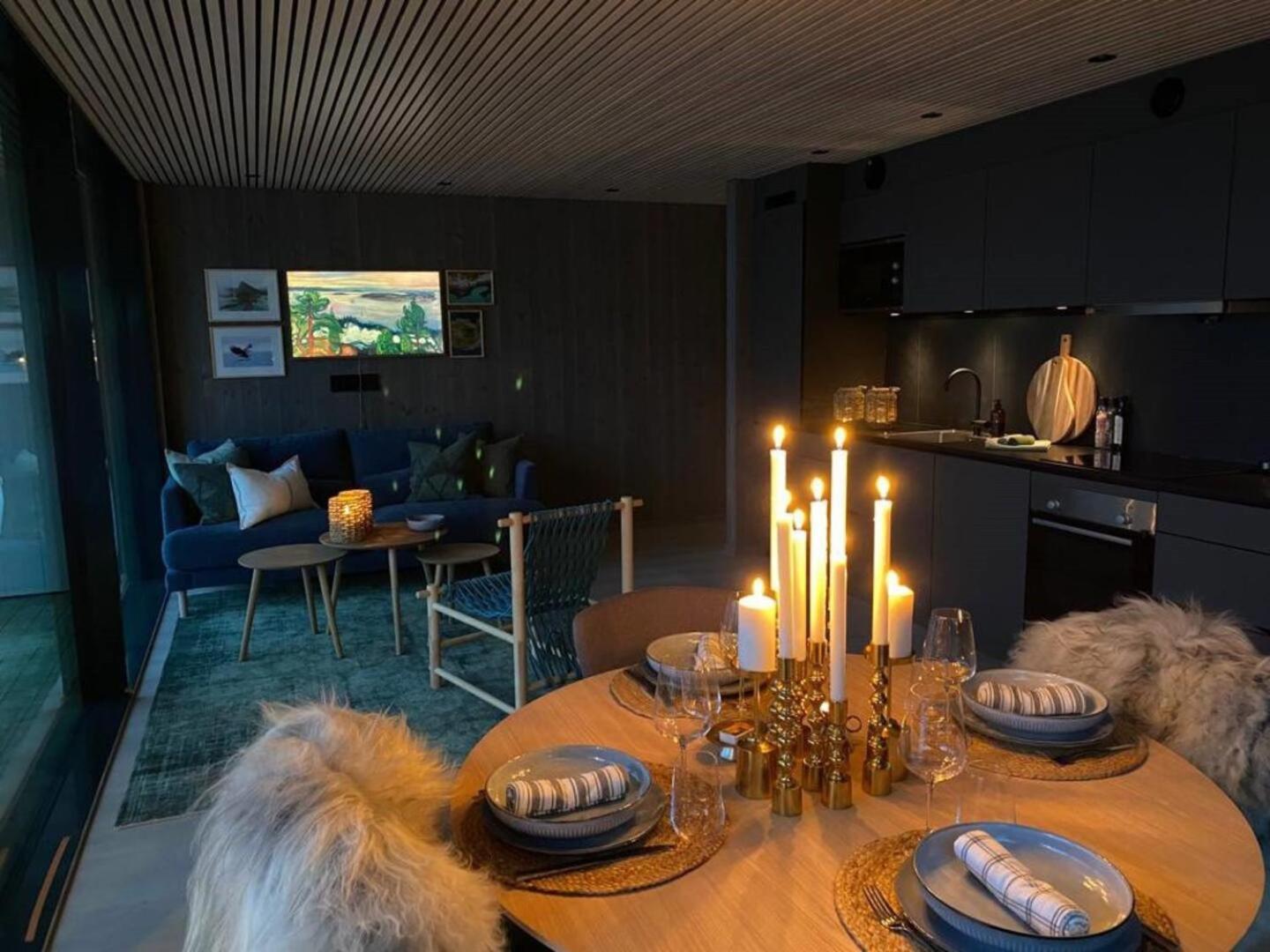 Waterfront Apartment With Panoramic Sea View Henningsvær Zewnętrze zdjęcie
