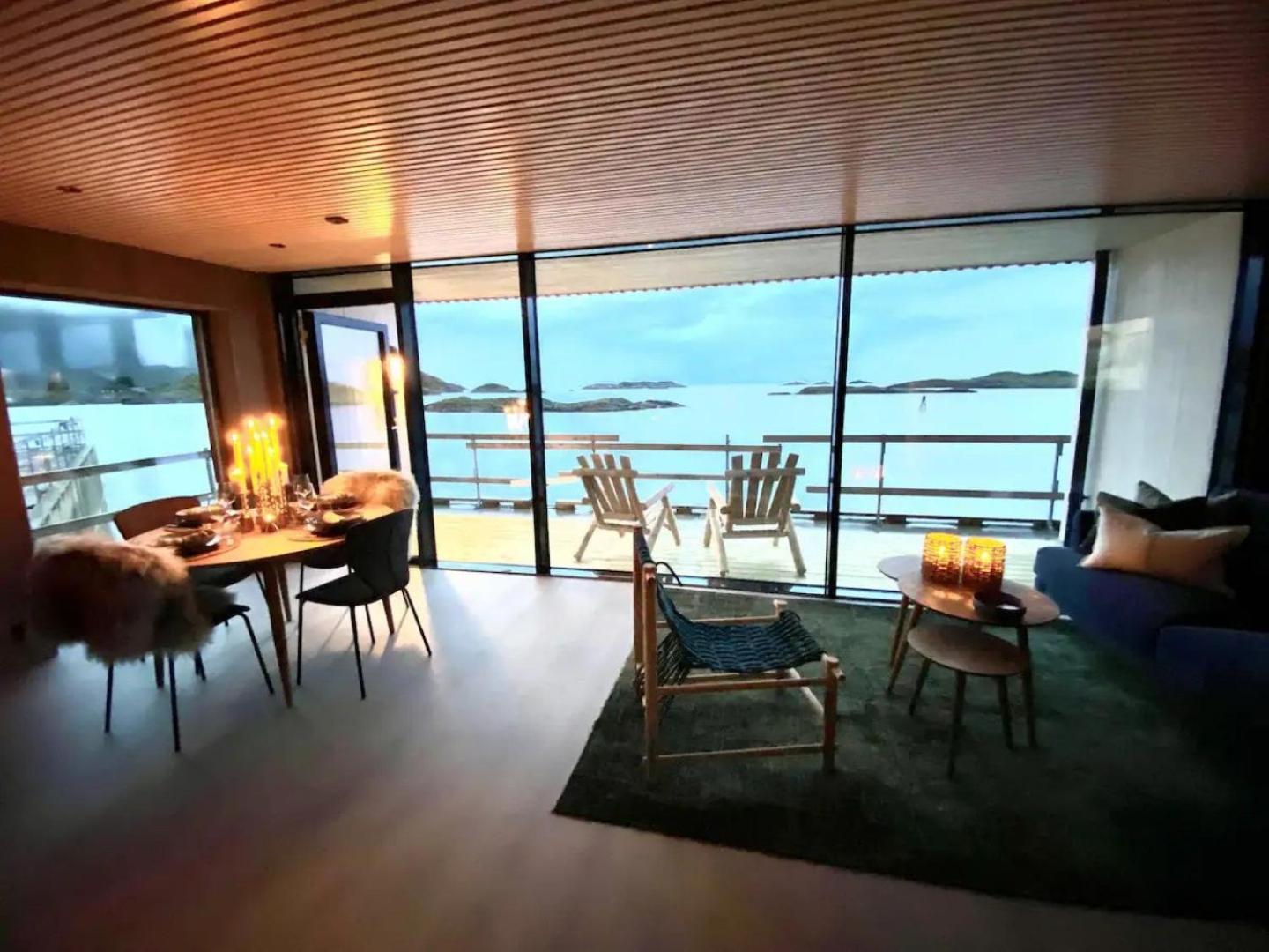 Waterfront Apartment With Panoramic Sea View Henningsvær Zewnętrze zdjęcie